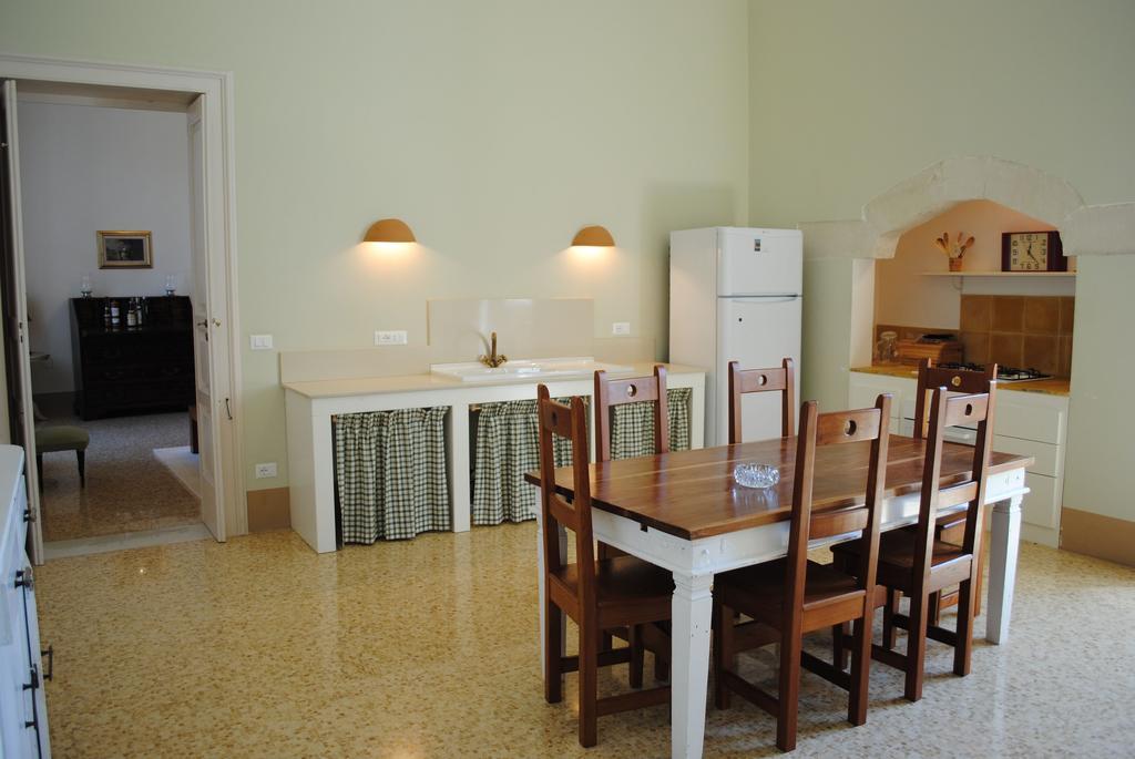 Palazzo Guglielmo Hotel Vignacastrisi Room photo